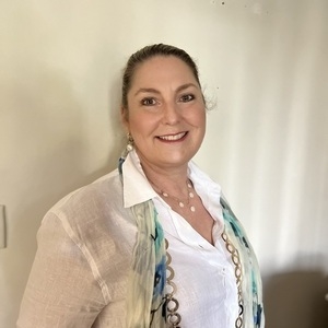 Tracey Burton