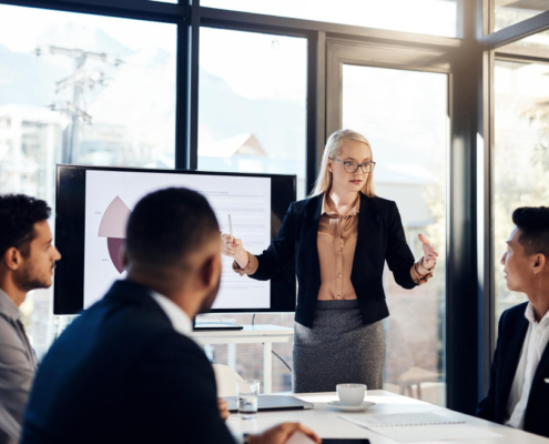 Expert Sales Coach is Better Than a Boss for Your Sales Success